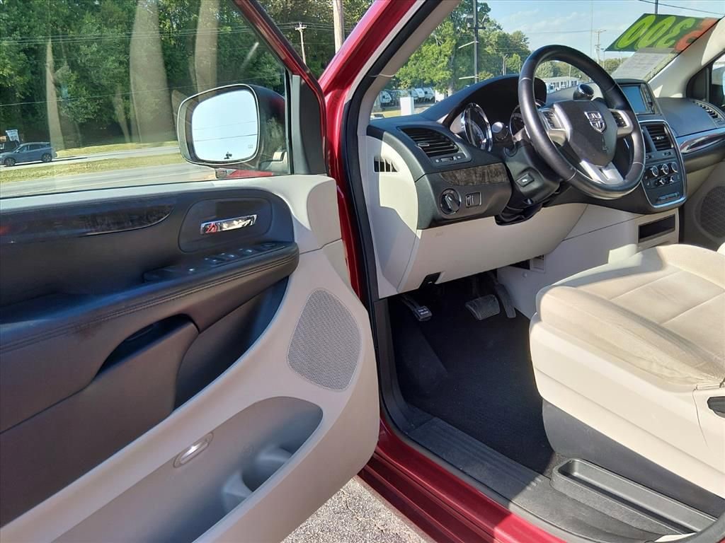 Used 2011 Dodge Grand Caravan Mainstreet w/ PWR Convenience Group FWD image 15