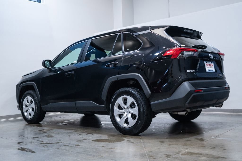 Used 2024 Toyota RAV4 LE image 7