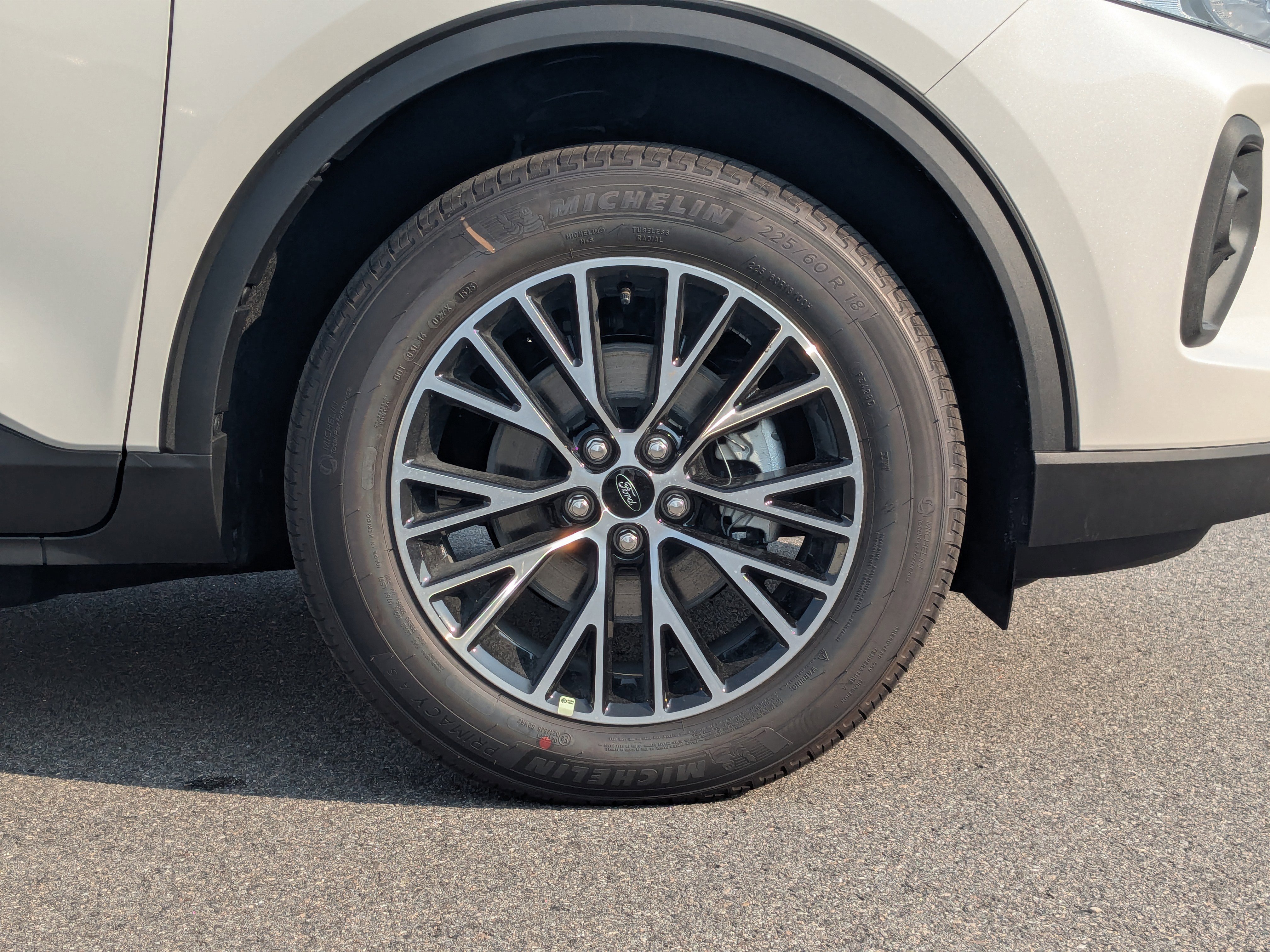 New 2025 Ford Escape SE image 11