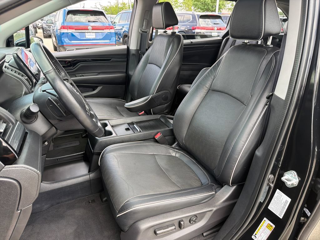 Used 2023 Honda Odyssey Elite image 7