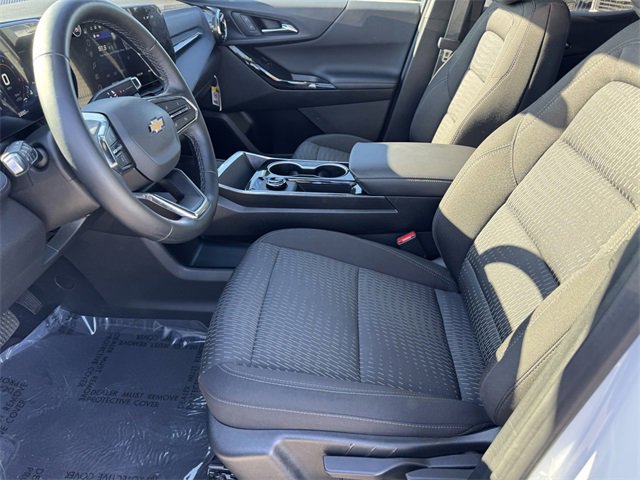 Used 2026 Chevrolet Equinox LT image 10