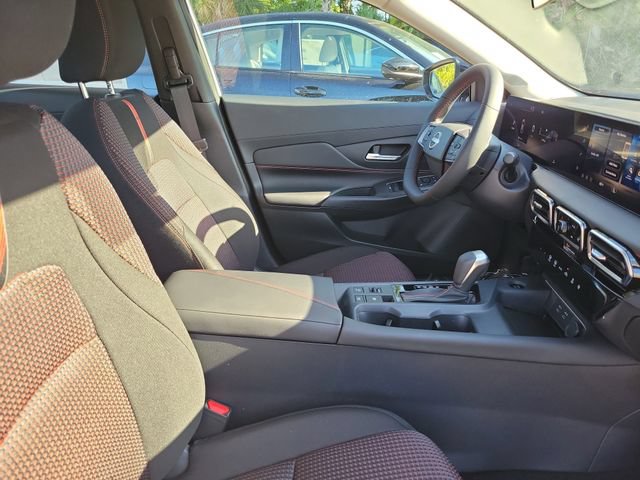 New 2026 Nissan Sentra SR w/ Floor Mat Package FWD image 31