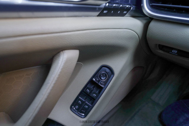 Used 2012 Porsche Panamera image 30