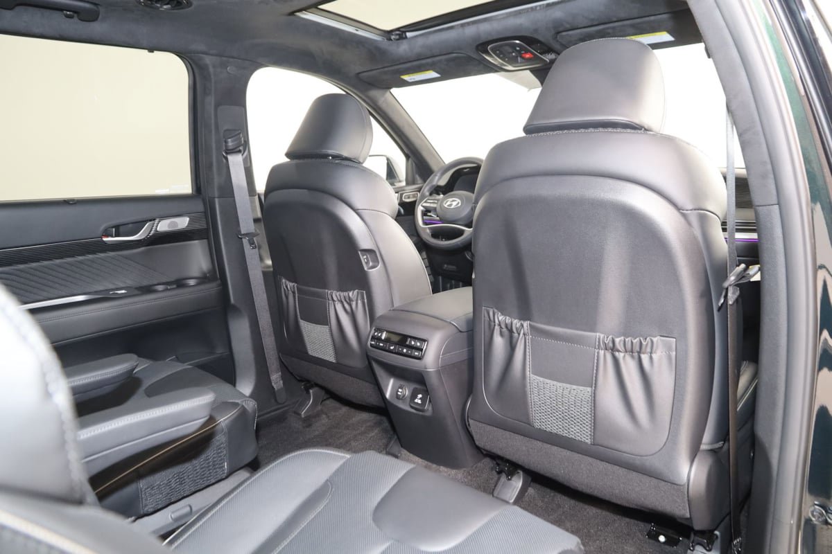 Used 2025 Hyundai Palisade Calligraphy AWD/4WD image 18