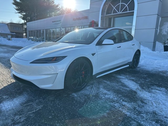 Used 2024 Tesla Model 3 Performance image 2