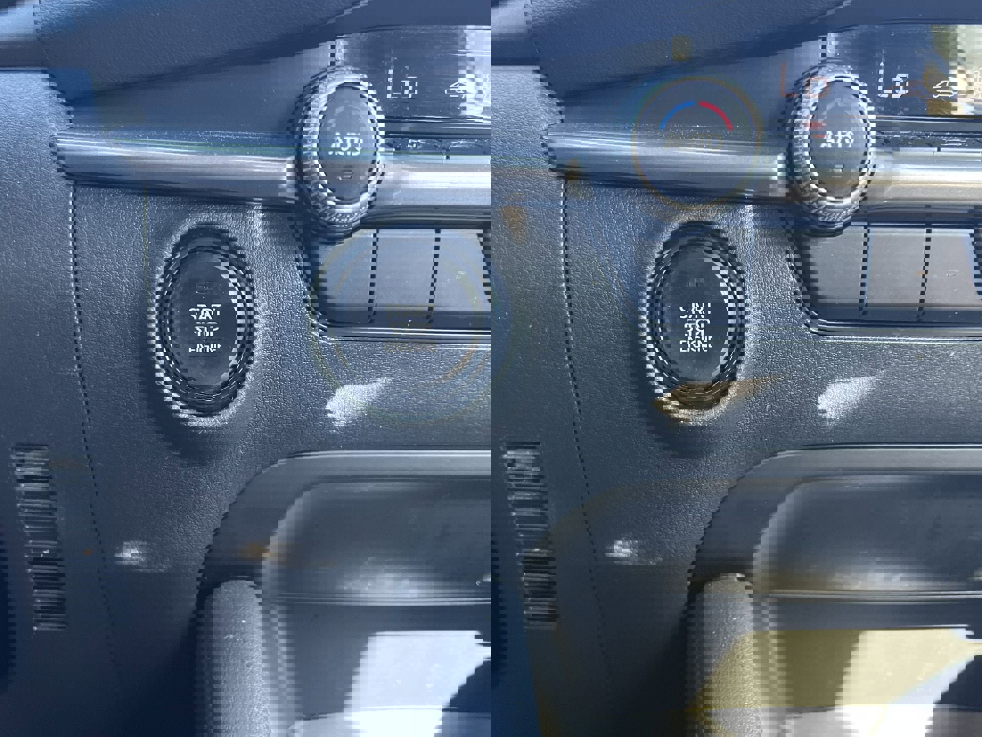 Used 2024 MAZDA MAZDA3 s image 6