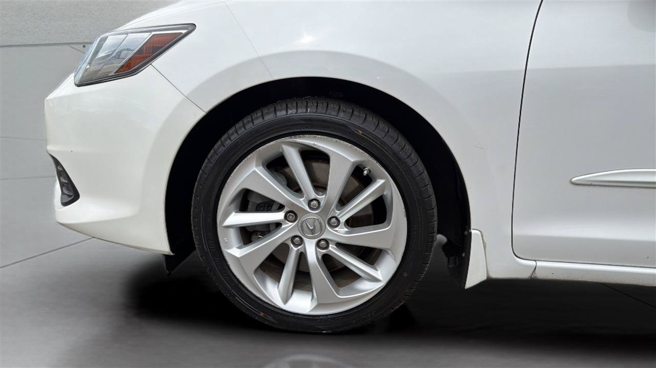 Used 2016 Acura ILX FWD image 33