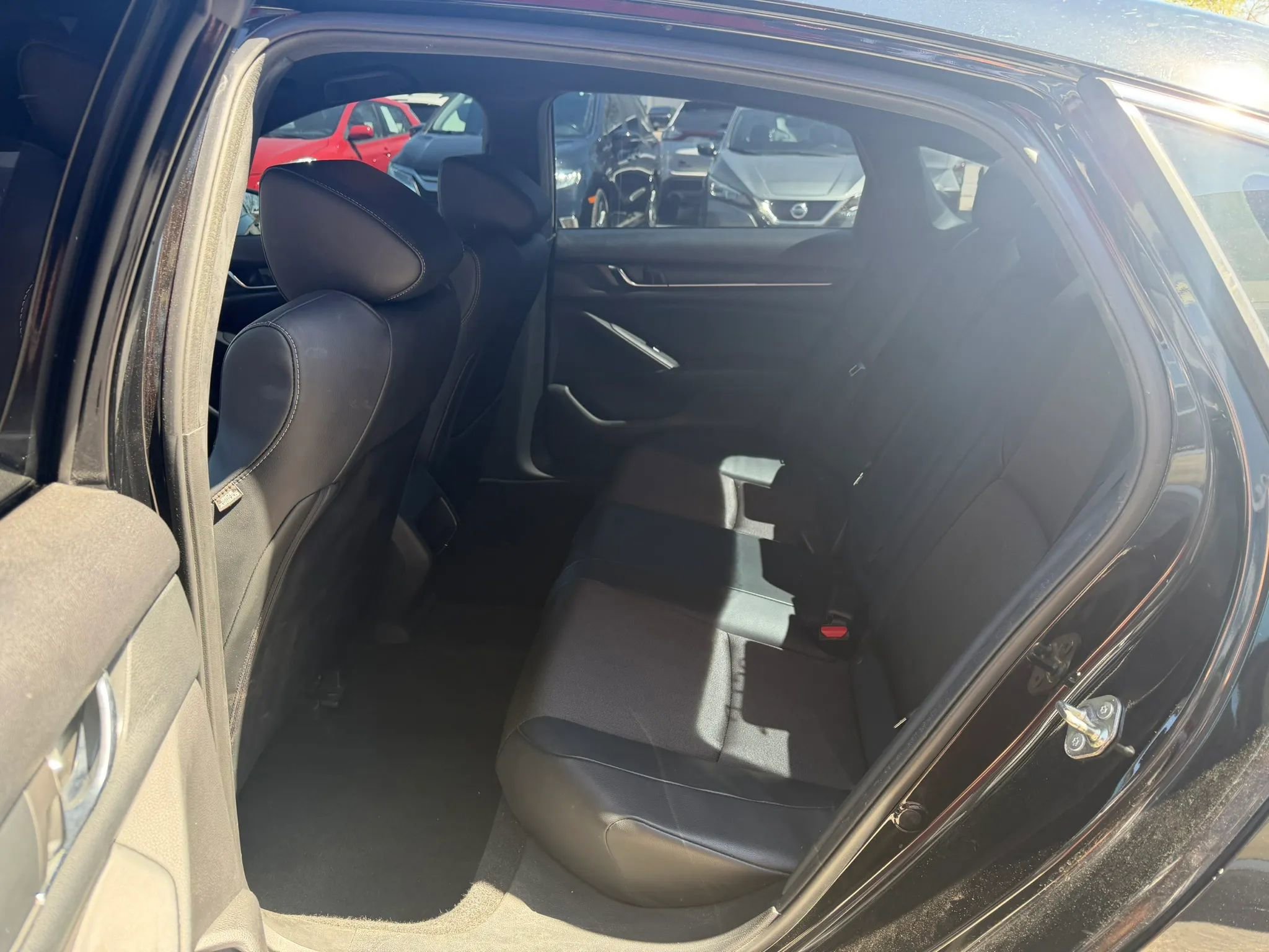Used 2018 Honda Accord Sport image 11