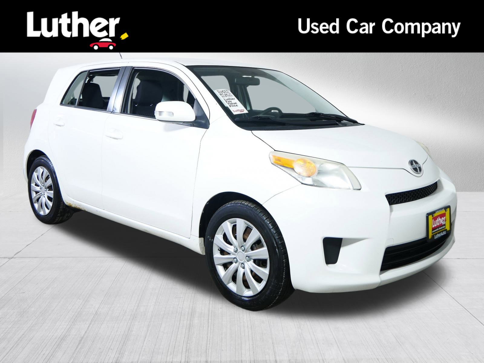 Used 2012 Scion xD image 1