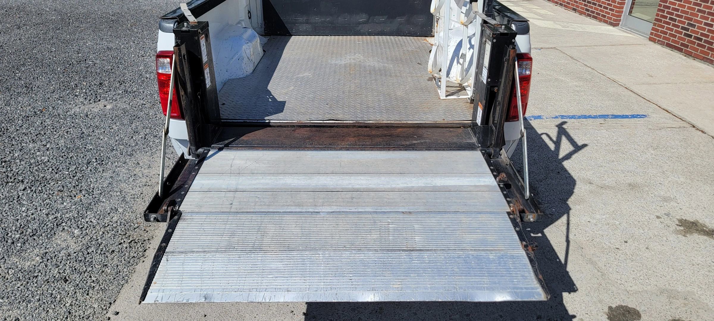 Used 2014 Ford F250 XL w/ Power Equipment Group image 8