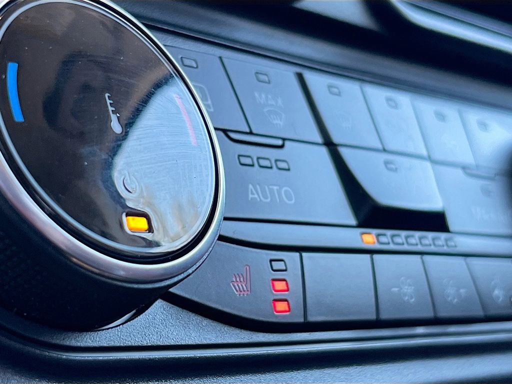 Used 2024 Ford Maverick Lariat w/ 4K Tow Package image 21