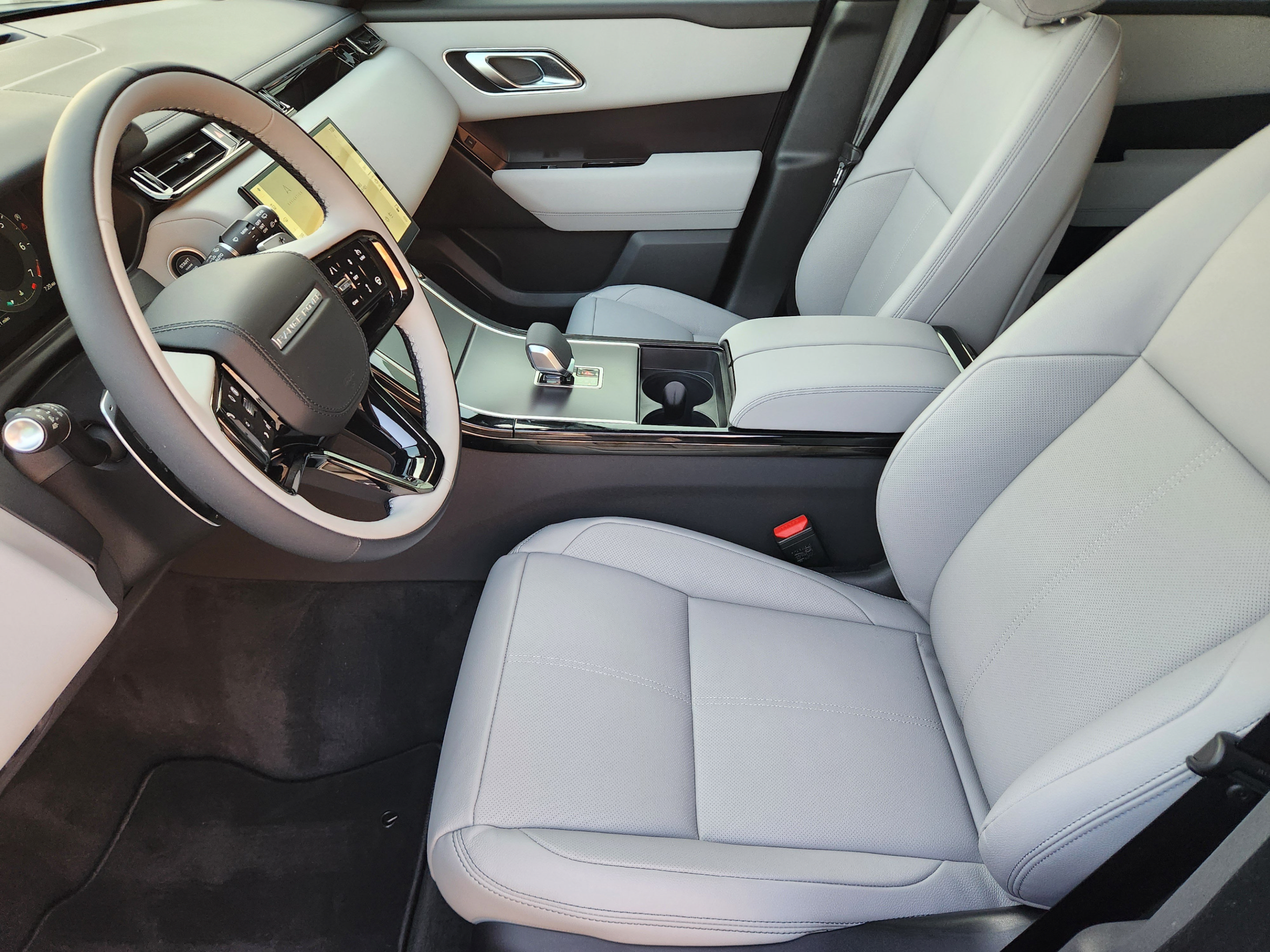 New 2026 Land Rover Range Rover Velar Belgravia AWD/4WD image 8