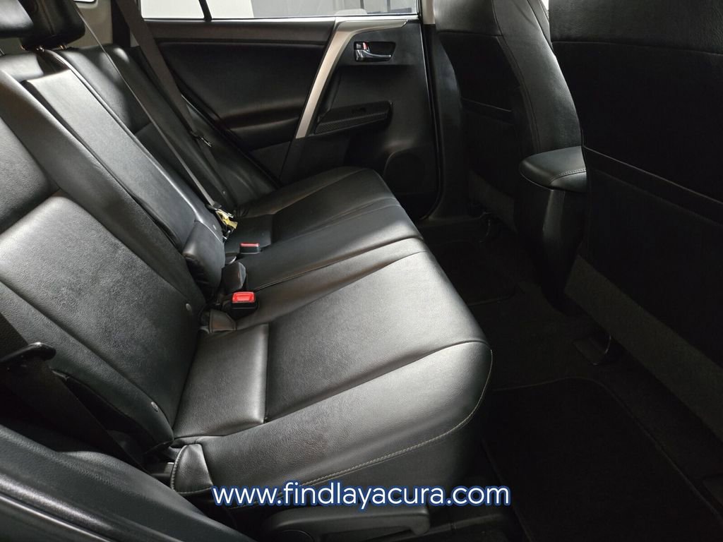 Used 2015 Toyota RAV4 Limited image 15