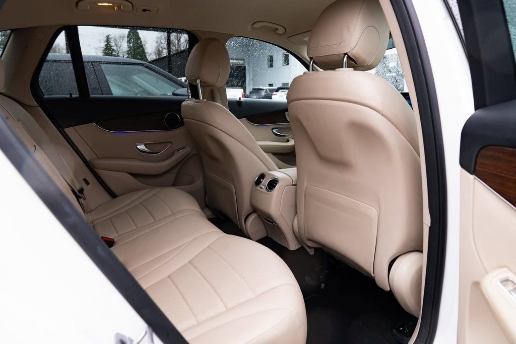 Used 2022 Mercedes-Benz GLC 300 4MATIC image 23