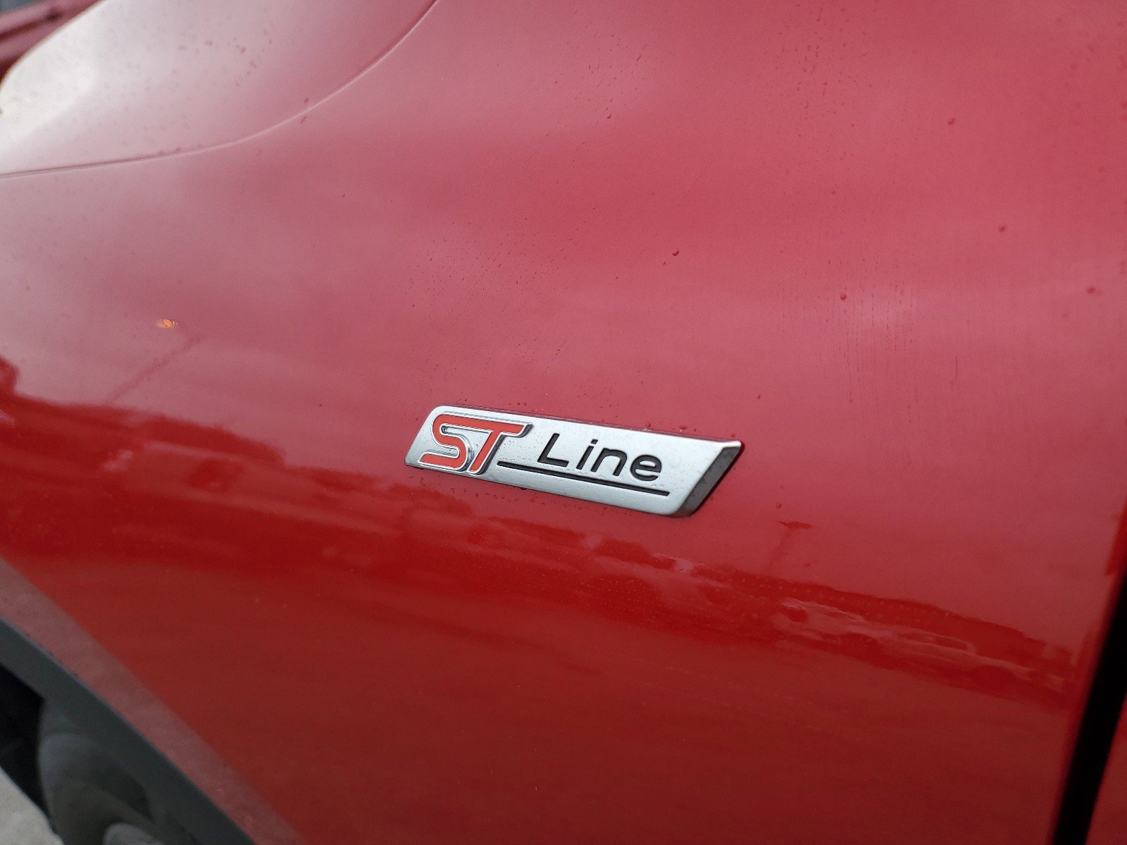 New 2025 Ford Escape ST-Line w/ Equipment Group 301A image 8