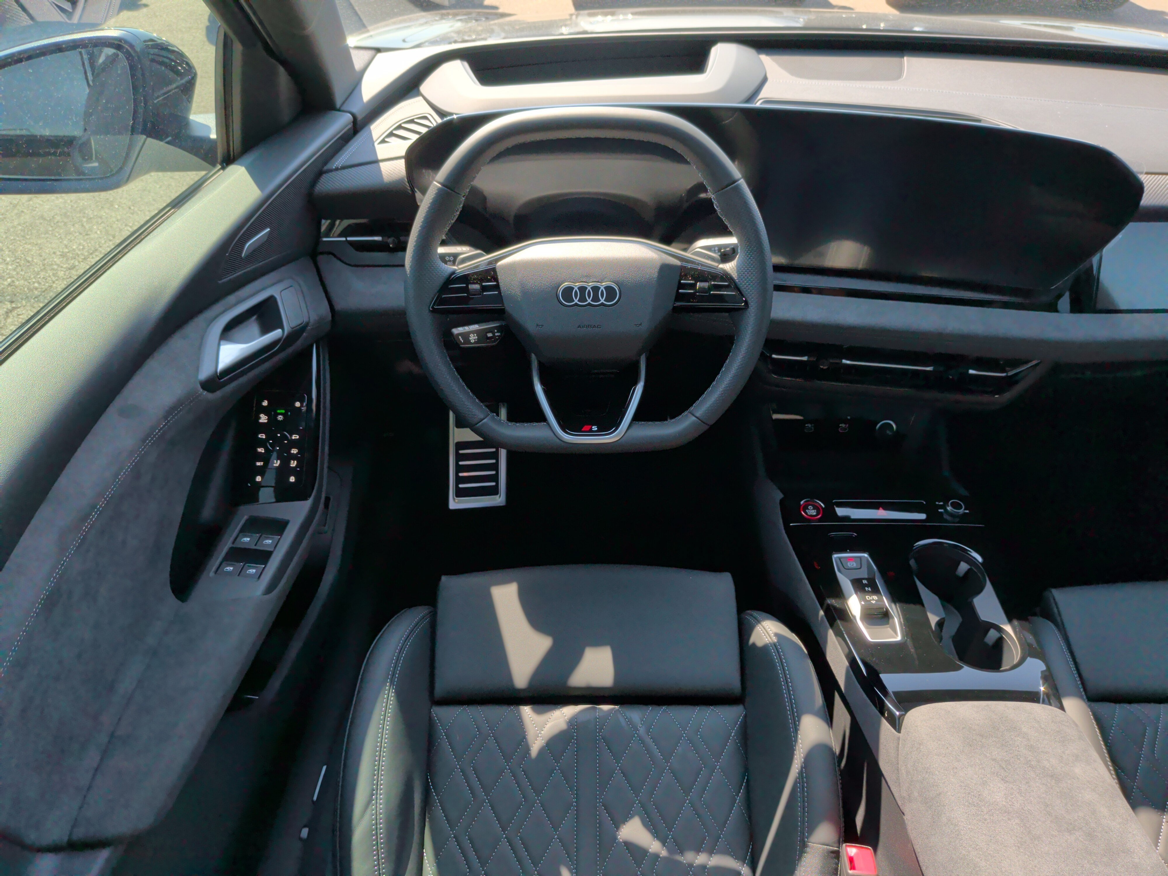 New 2027 Audi SQ6 e-tron Prestige AWD/4WD image 16