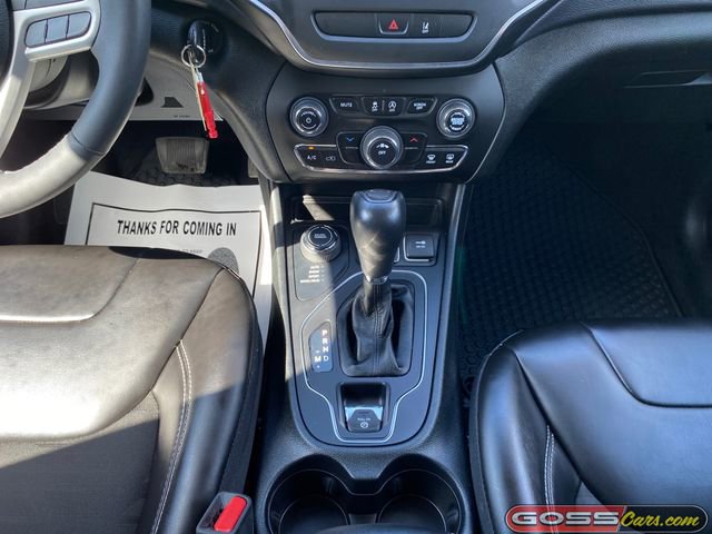 Certified 2022 Jeep Cherokee Latitude AWD/4WD image 12