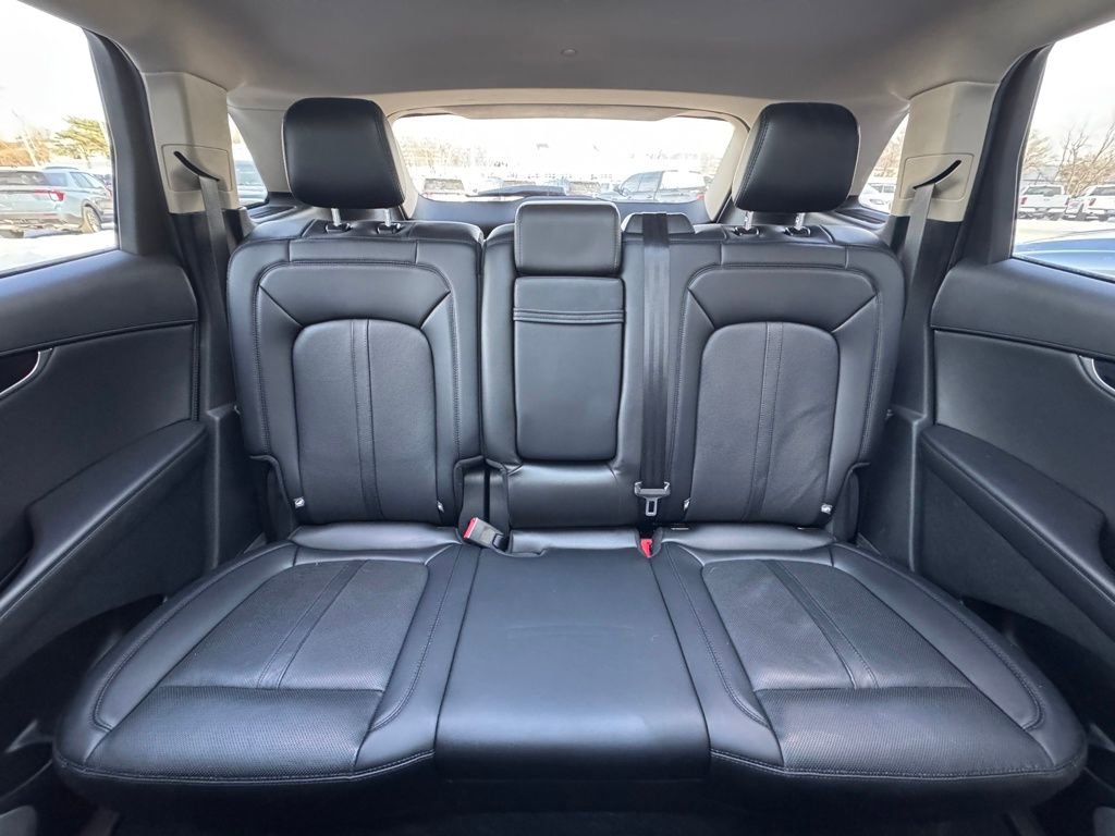 Used 2022 Lincoln Nautilus Reserve w/ Equipment Group 202A image 24