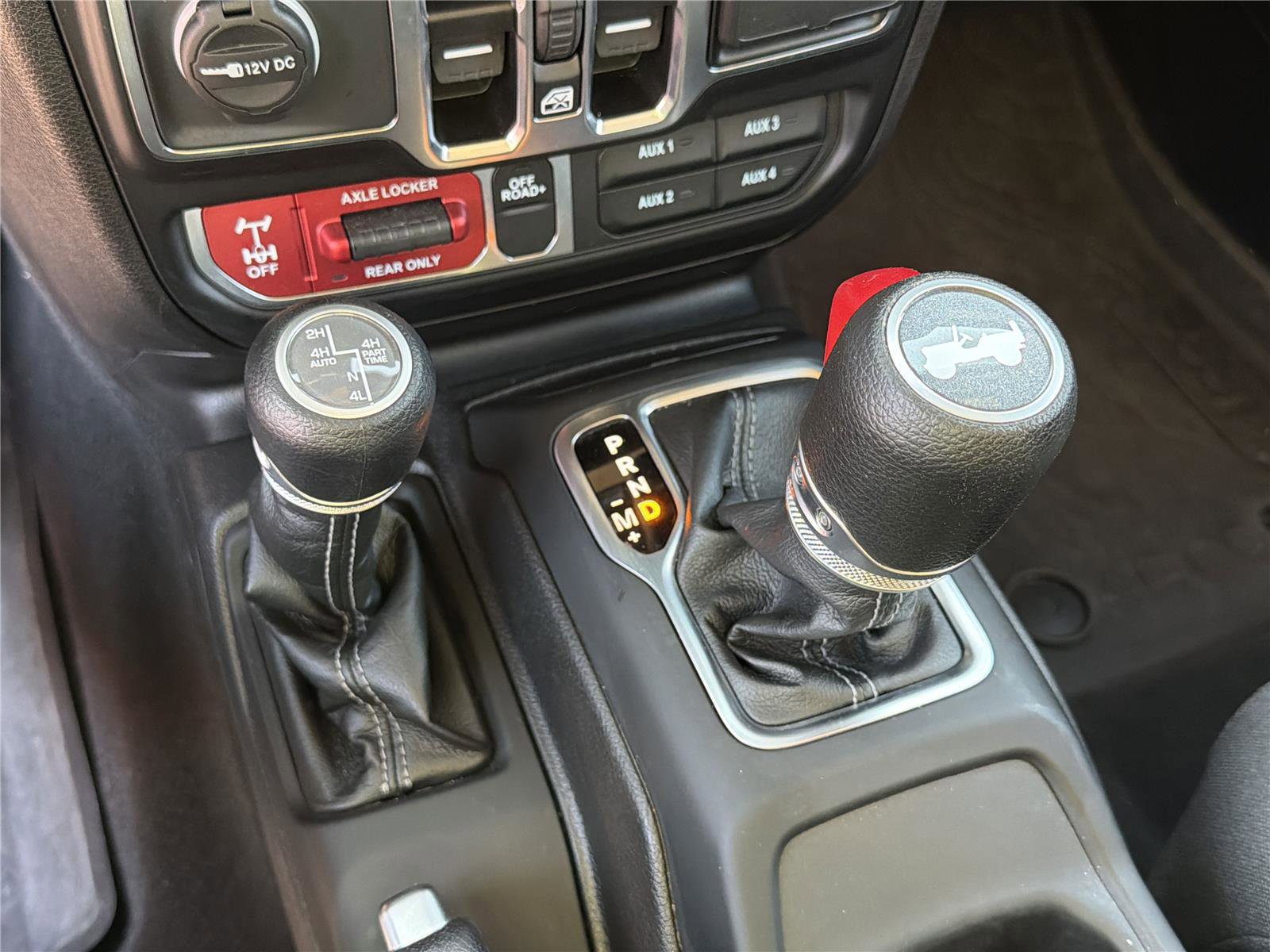 Used 2025 Jeep Wrangler Unlimited Sport S 4xe AWD/4WD image 27