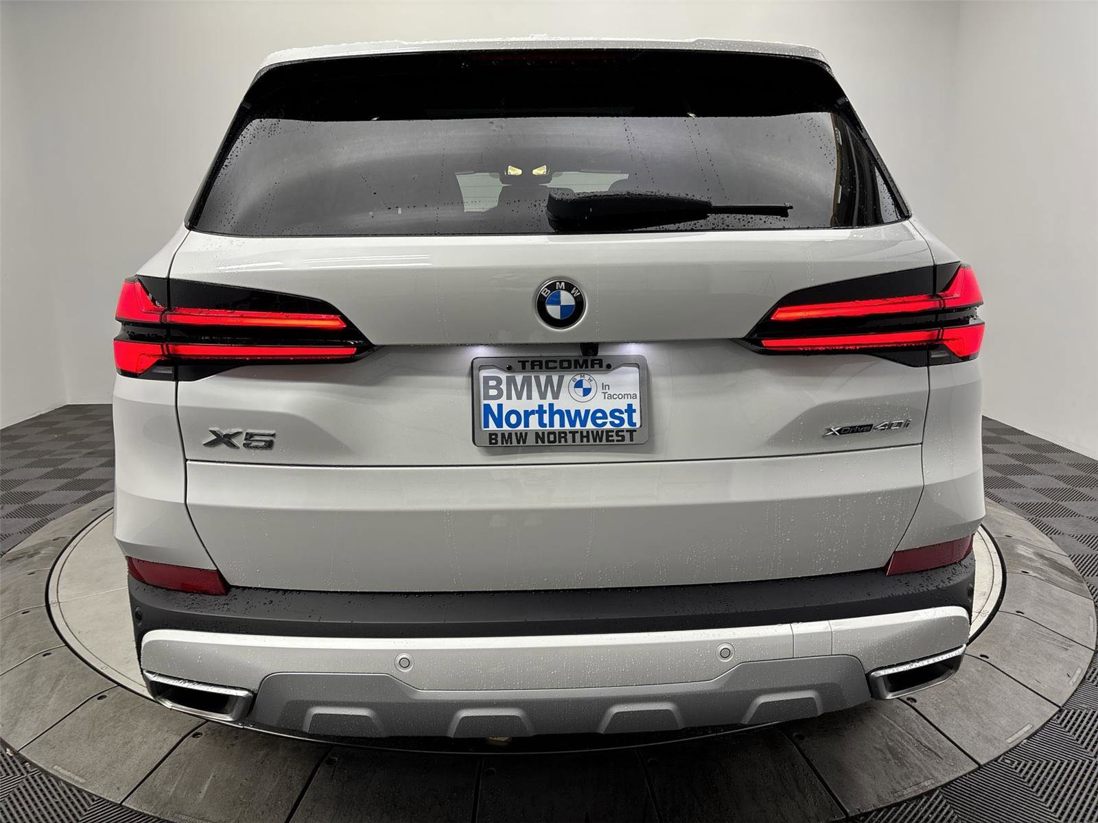 Used 2024 BMW X5 xDrive40i w/ Premium Package image 15