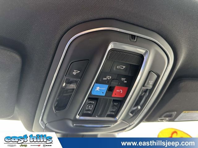 Certified 2023 Jeep Grand Cherokee L Laredo AWD/4WD image 38