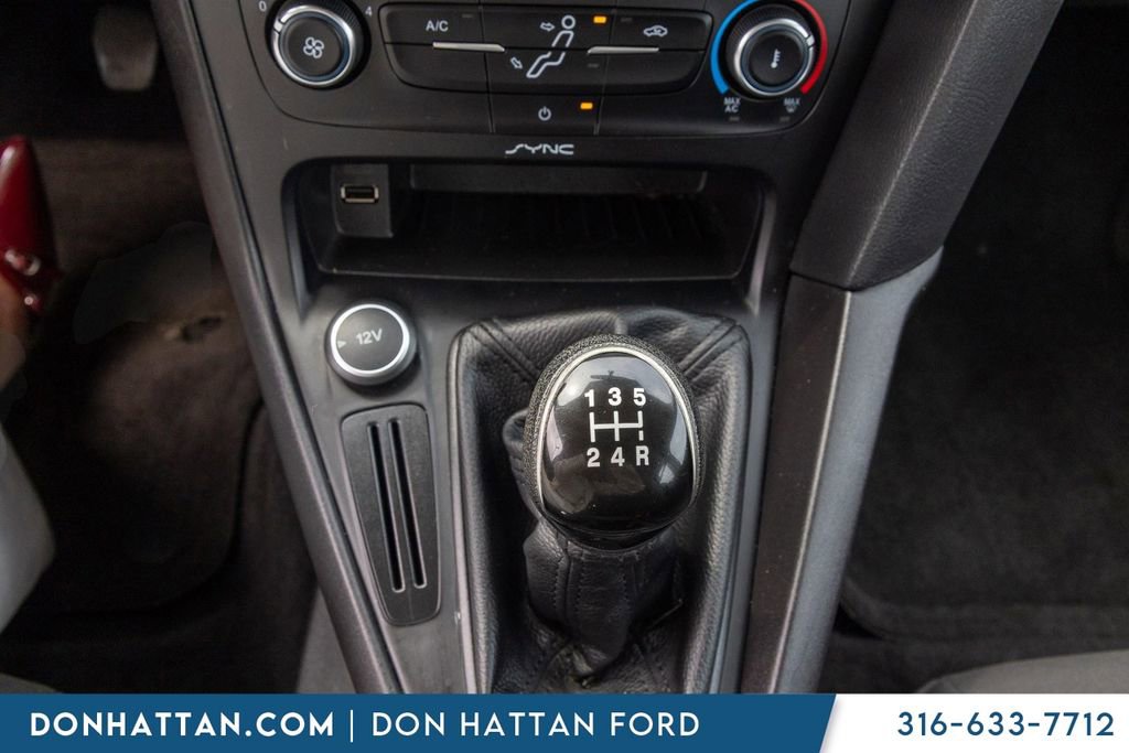 Used 2017 Ford Focus S image 9