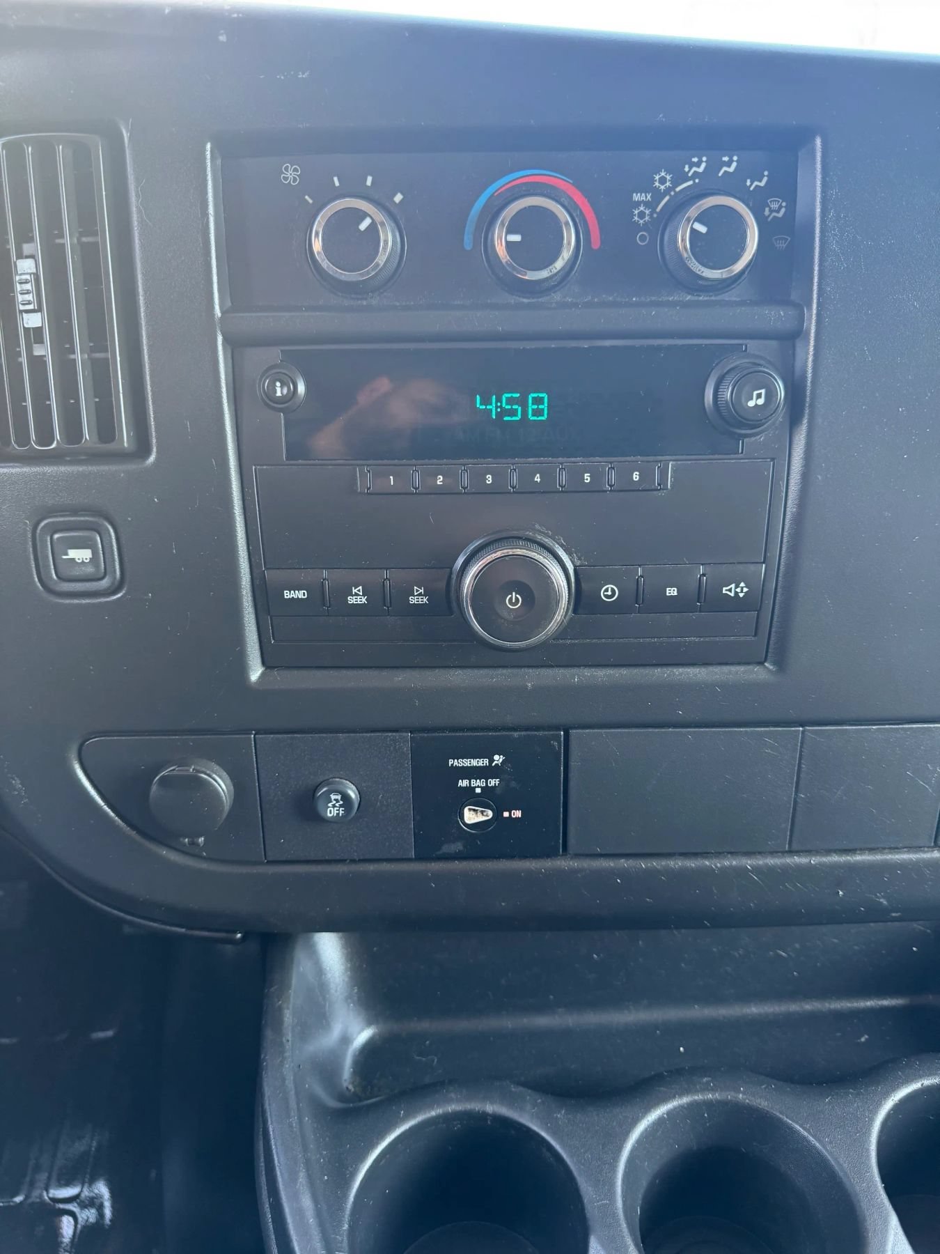 Used 2012 Chevrolet Express 2500 RWD image 10