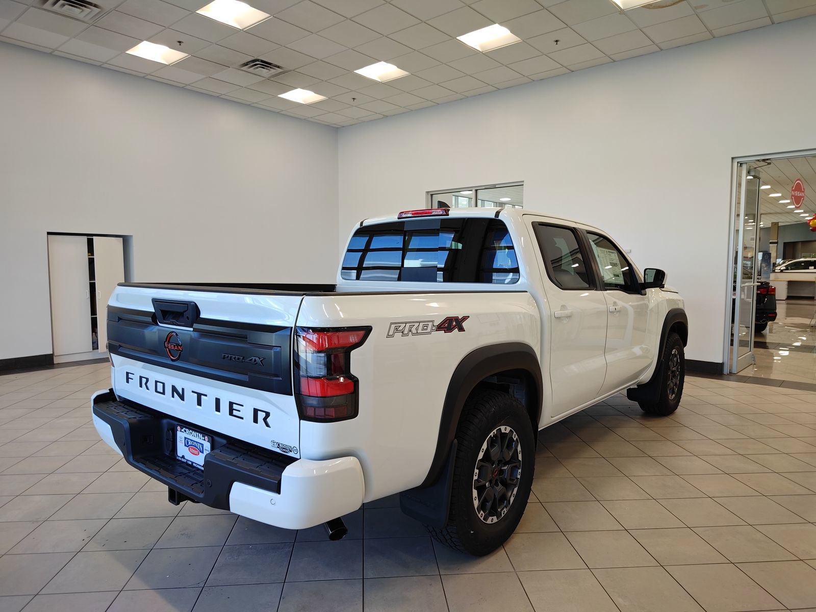 New 2026 Nissan Frontier PRO-4X w/ Pro-4x Convenience Package AWD/4WD image 3