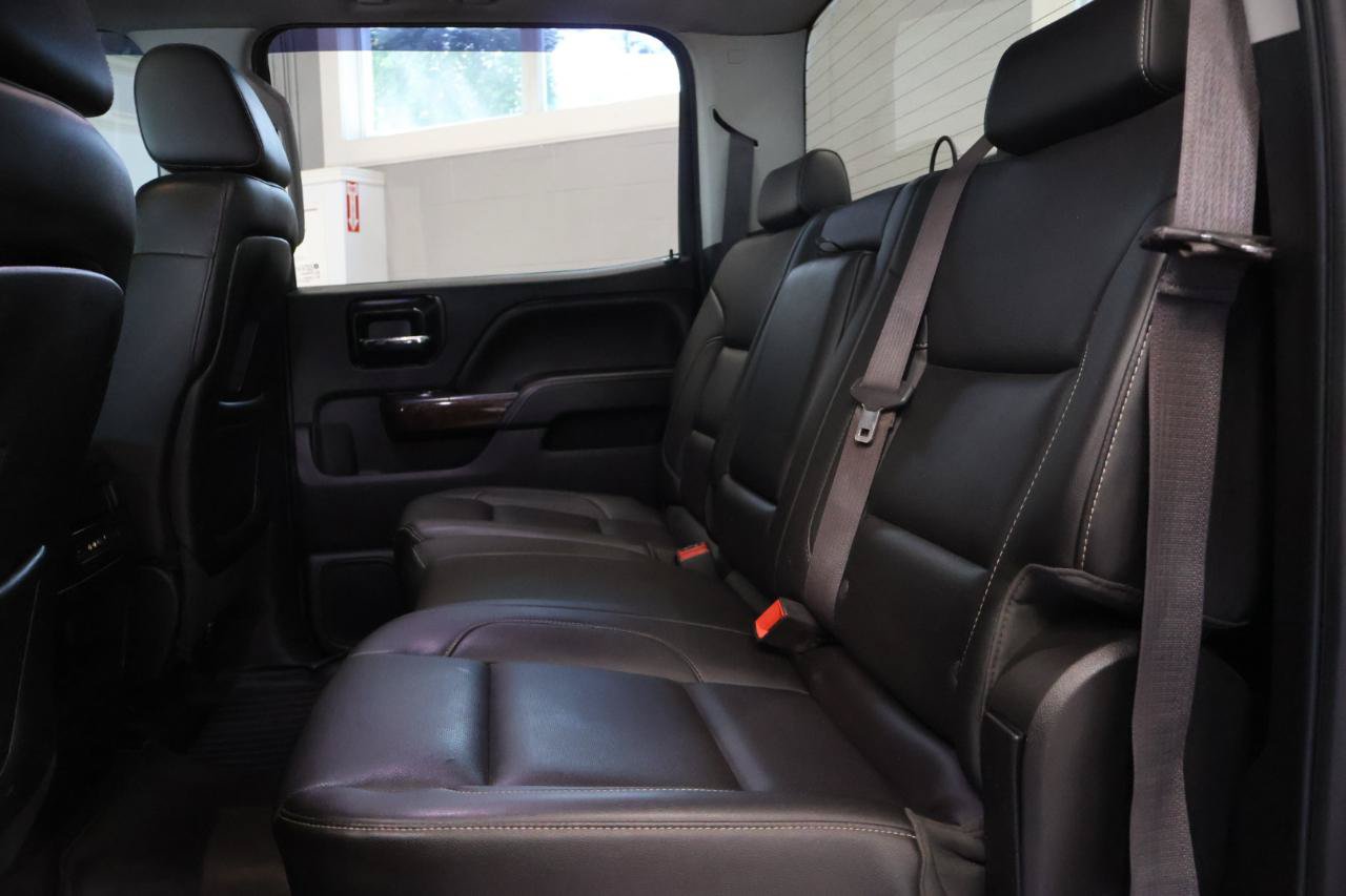 Used 2015 GMC Sierra 3500 SLT w/ Duramax Plus Package AWD/4WD image 6