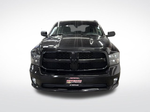 Used 2018 RAM 1500 Express w/ Black Ram 1500 Express Group AWD/4WD image 2