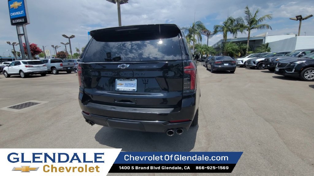Certified 2025 Chevrolet Suburban Z71 AWD/4WD image 7