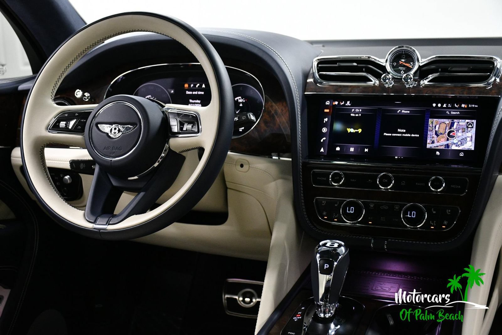 Used 2023 Bentley Bentayga AWD/4WD image 71
