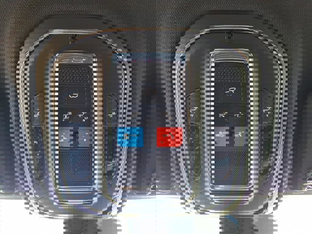 New 2025 Jeep Grand Cherokee Limited image 13