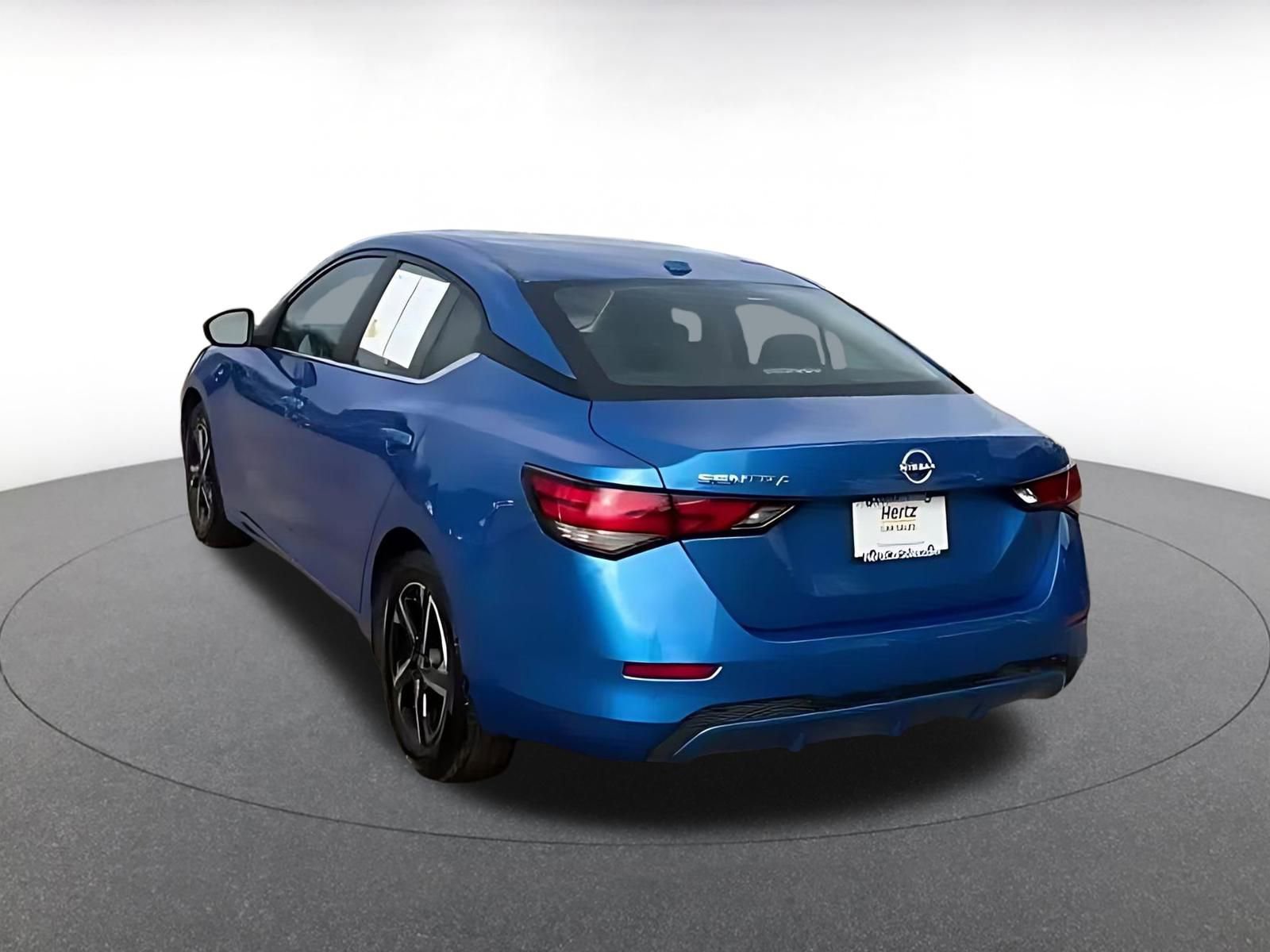 Used 2025 Nissan Sentra SV image 11