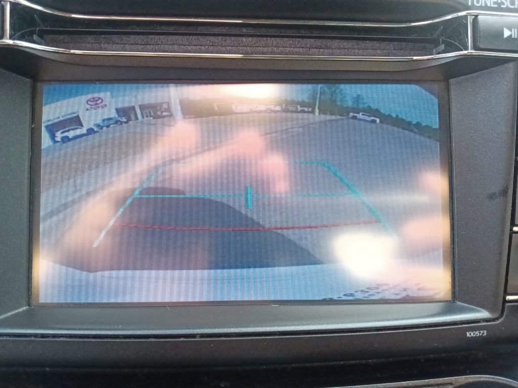 Used 2018 Toyota RAV4 LE FWD image 22