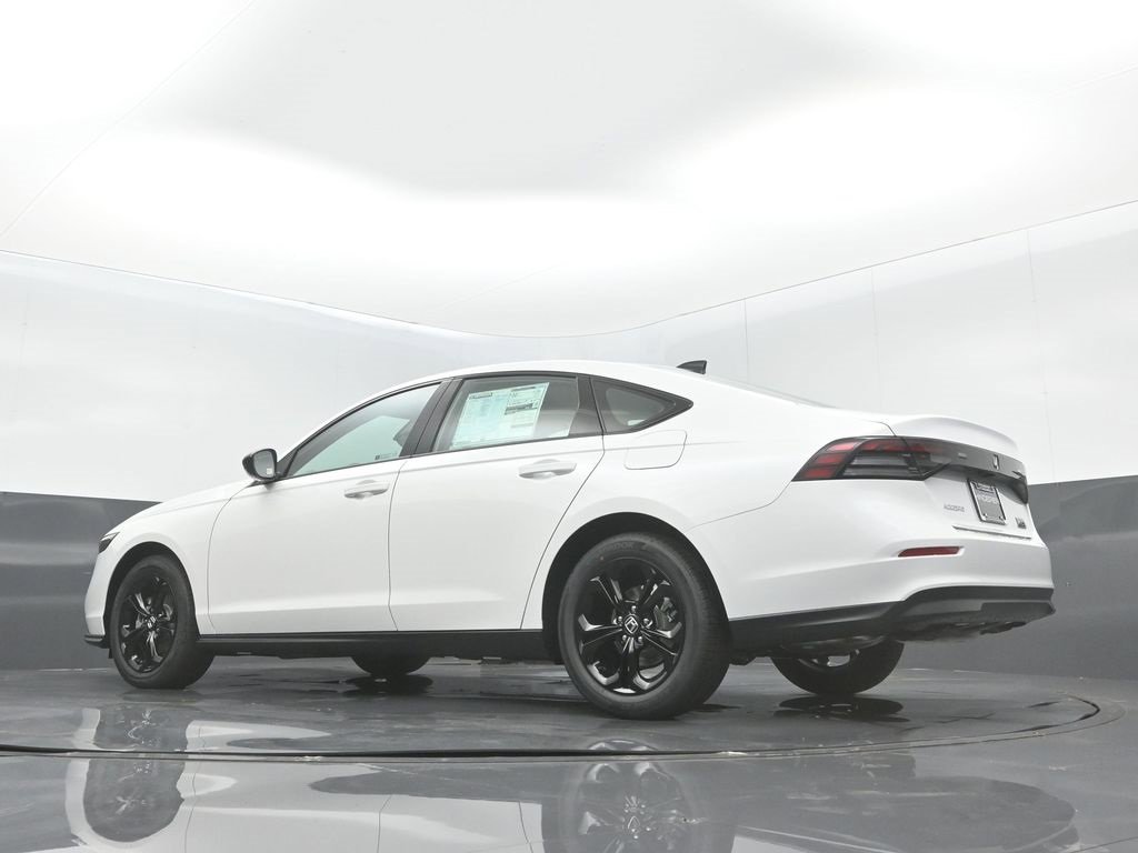 New 2025 Honda Accord SE image 17