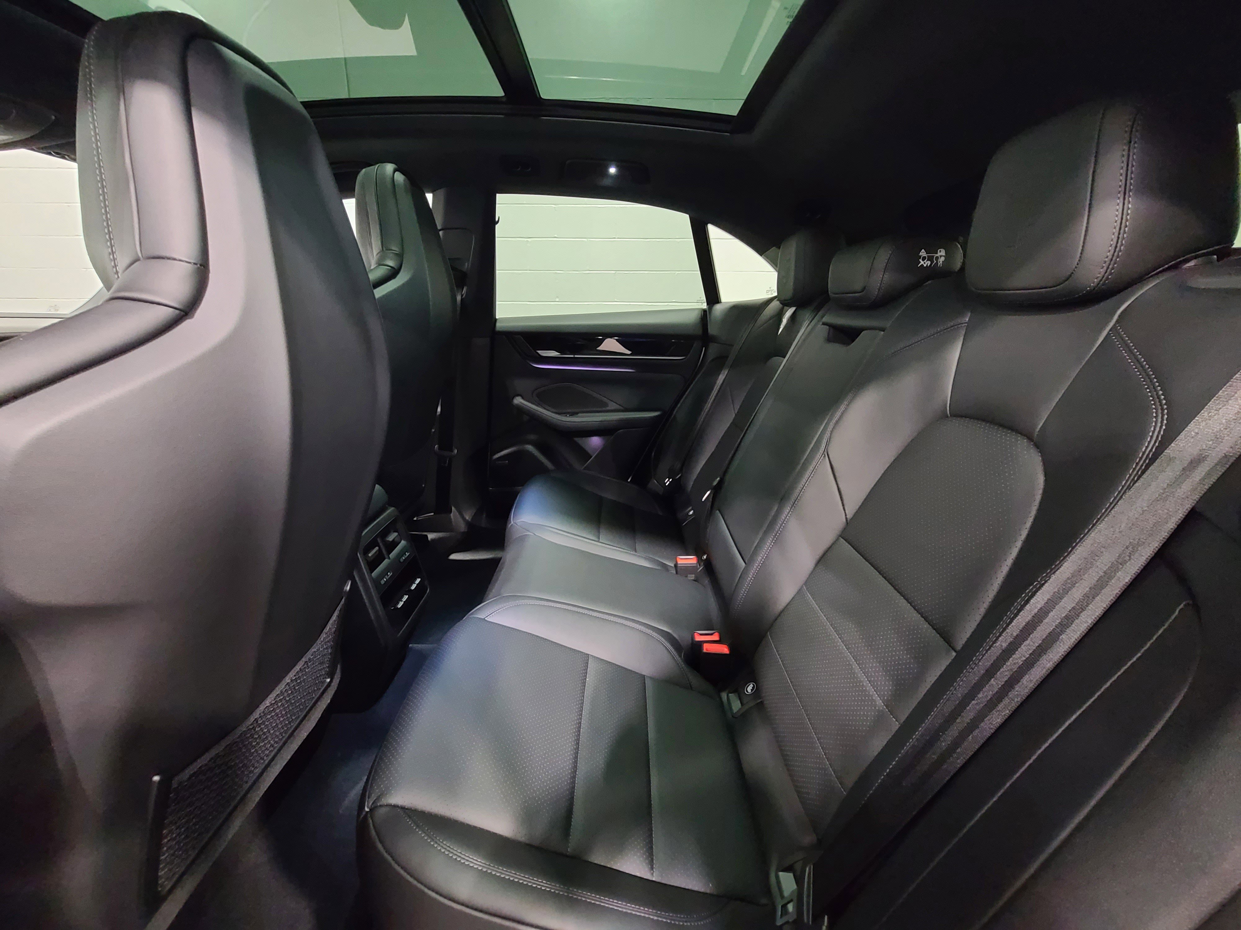 New 2026 Porsche Macan 4 Electric AWD/4WD image 27