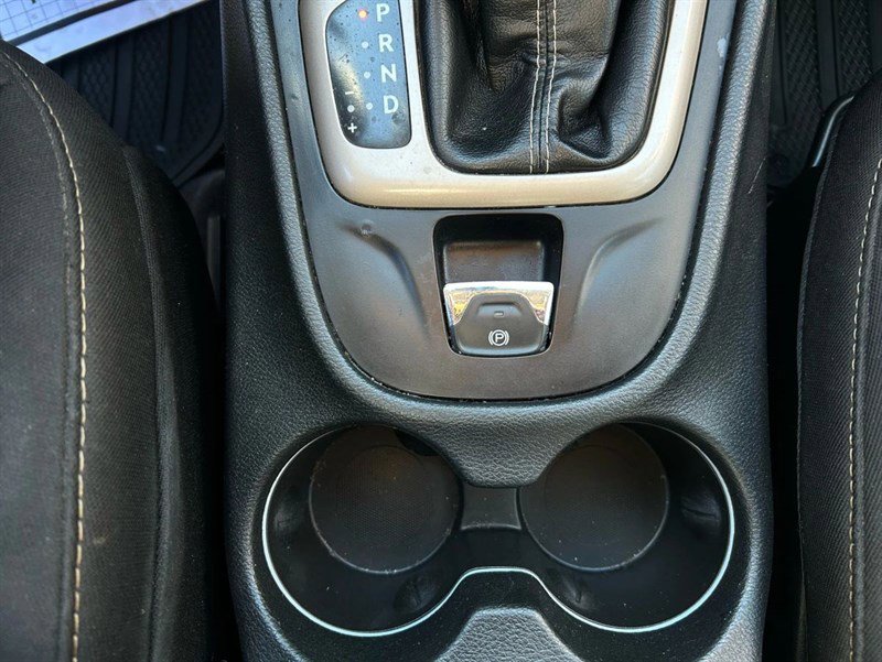 Used 2016 Jeep Cherokee Latitude w/ Safety/Convenience Group image 15