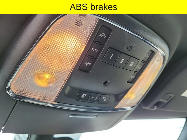Used 2014 Jeep Grand Cherokee Overland w/ Advanced Technology Group AWD/4WD image 33