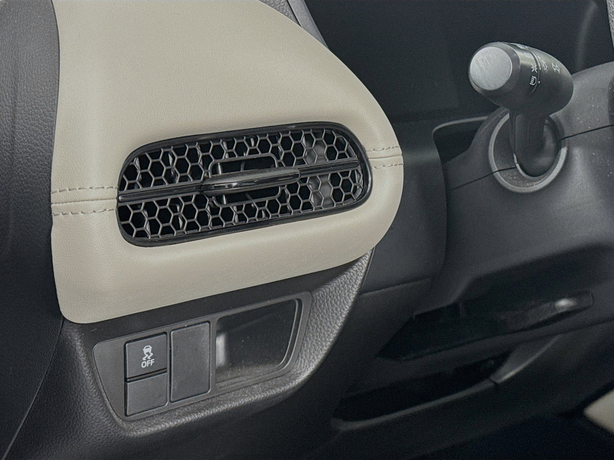 Certified 2024 Honda HR-V LX image 10