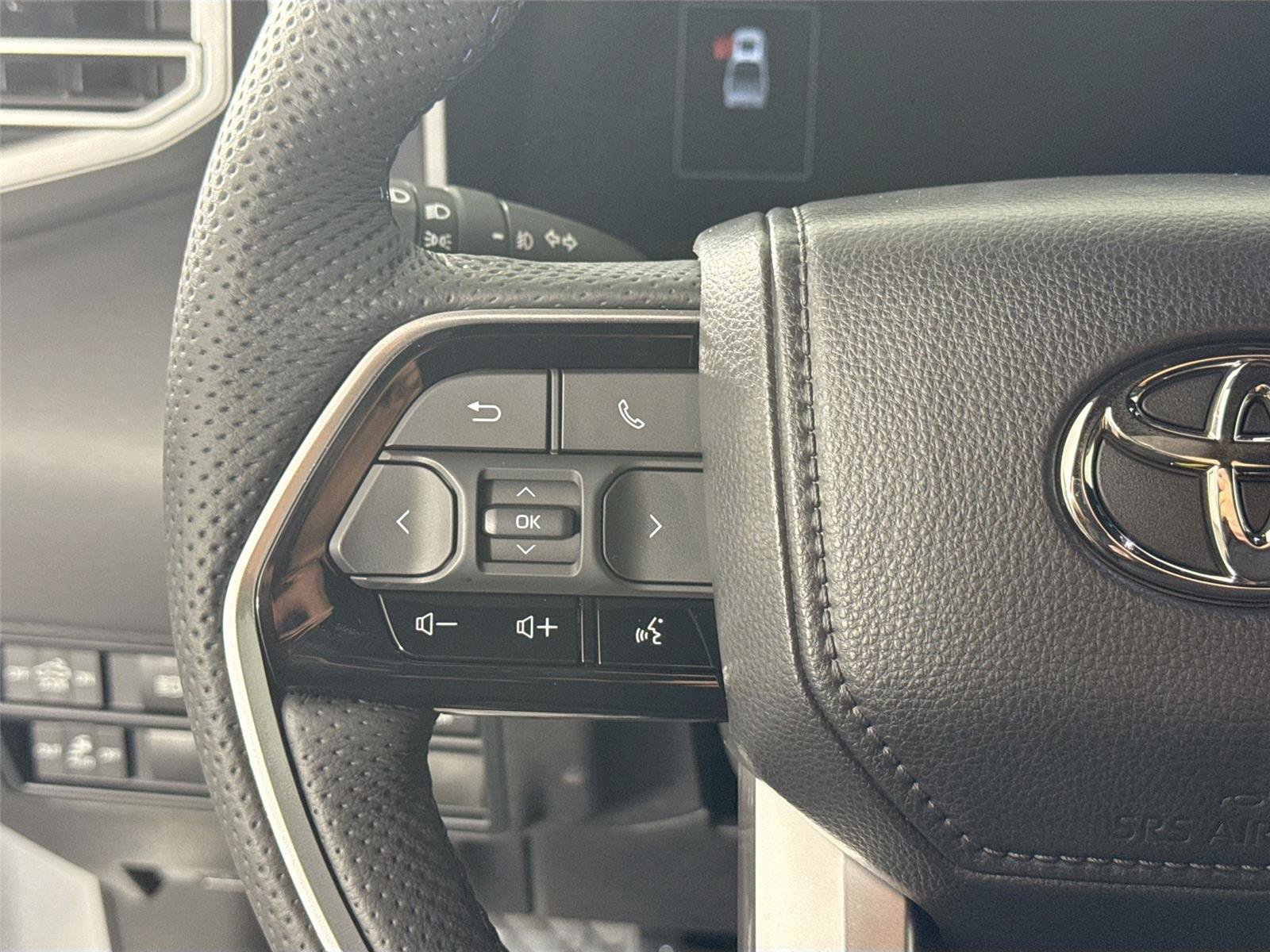 Used 2025 Toyota Tundra Platinum image 17