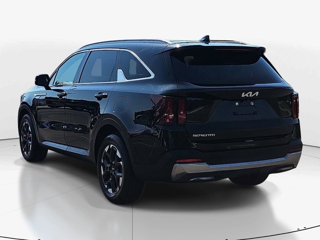 Used 2024 Kia Sorento S FWD image 8