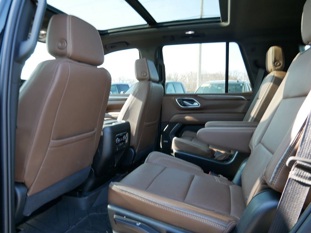 Used 2023 Chevrolet Tahoe High Country image 10