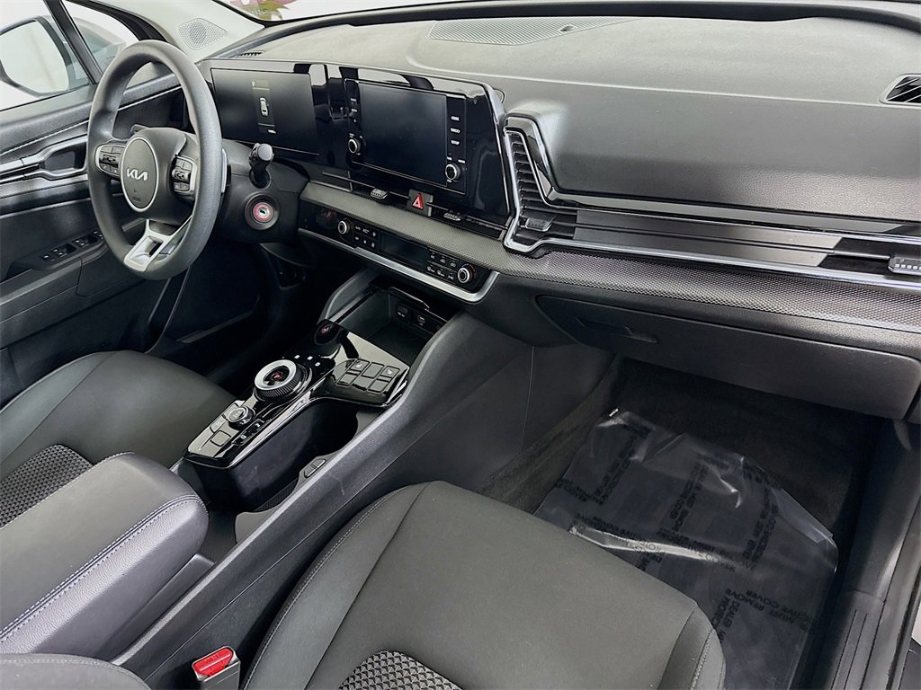 Used 2023 Kia Sportage LX image 30