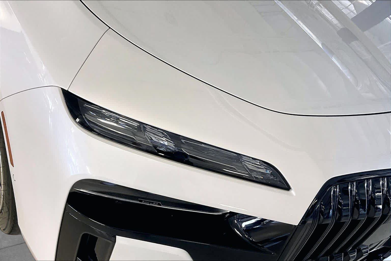 Used 2024 BMW i7 eDrive50 w/ M Sport Package RWD image 25