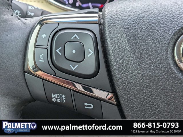 Used 2014 Toyota Avalon XLE FWD image 23