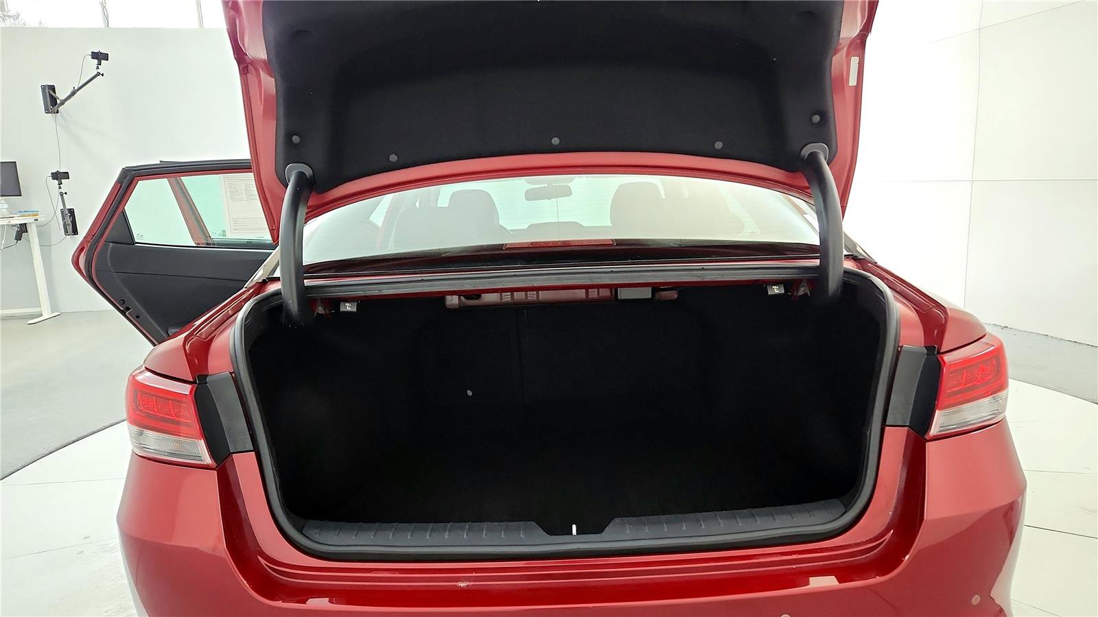 Used 2018 Kia Optima S image 20