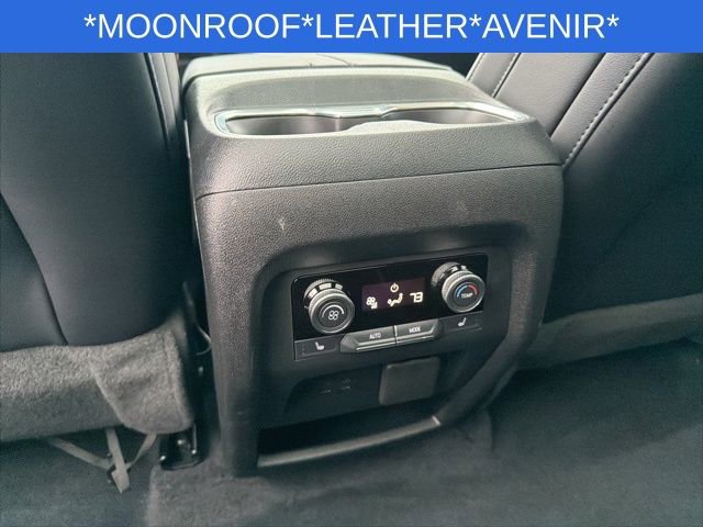 Used 2025 Buick Enclave Avenir AWD/4WD image 24