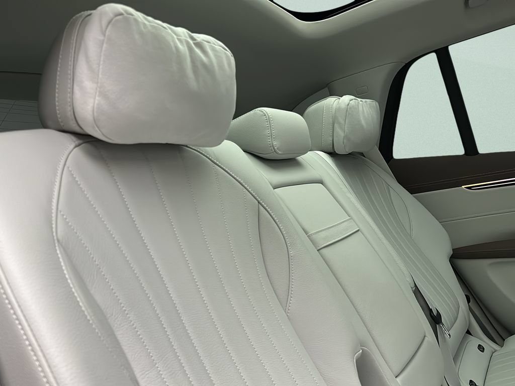 Used 2023 Mercedes-Benz EQS 580 4MATIC SUV image 17
