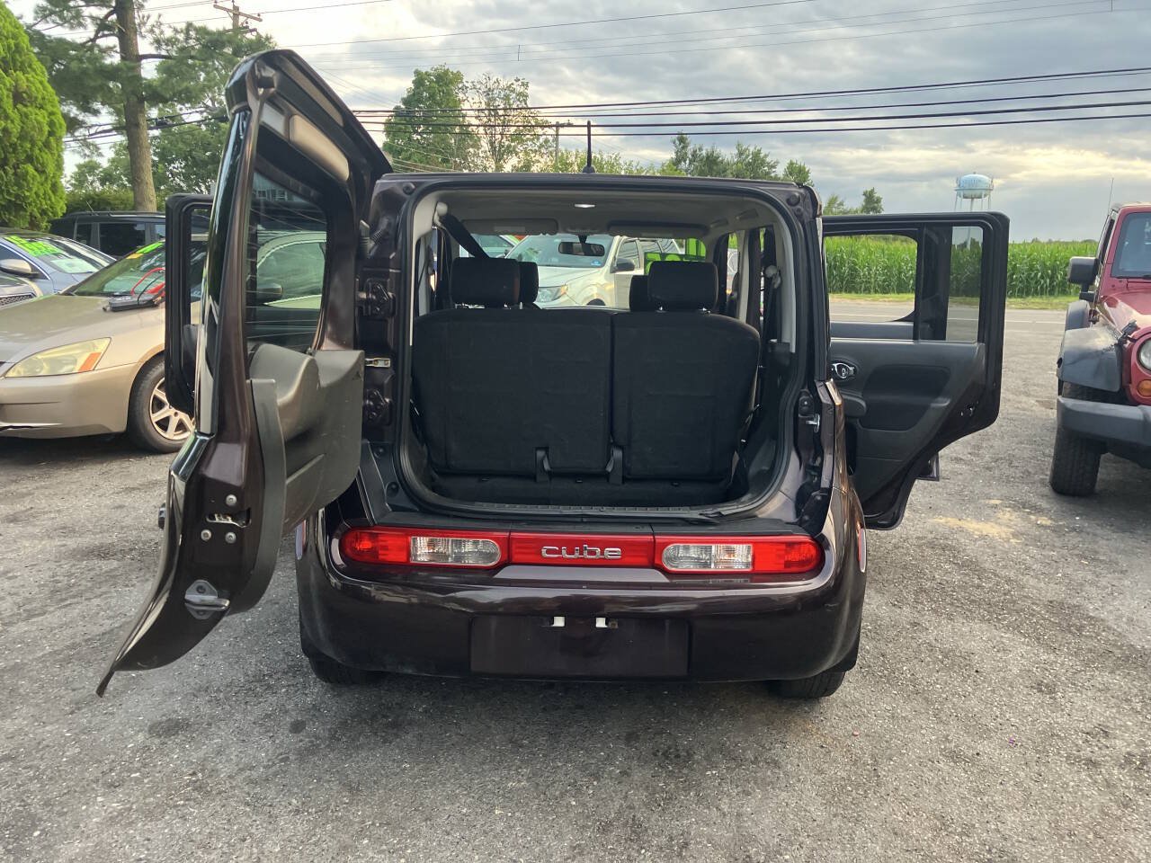 Used 2011 Nissan Cube 1.8 S w/ Interior Designer Pkg FWD image 31